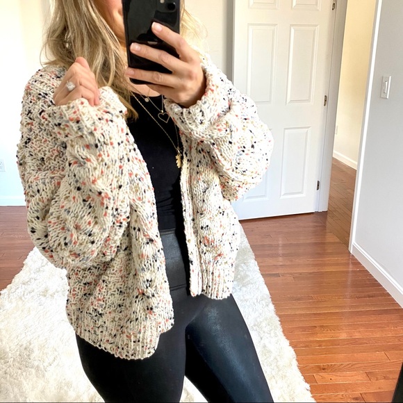 Moon Madison Ivory Confetti Chenille 